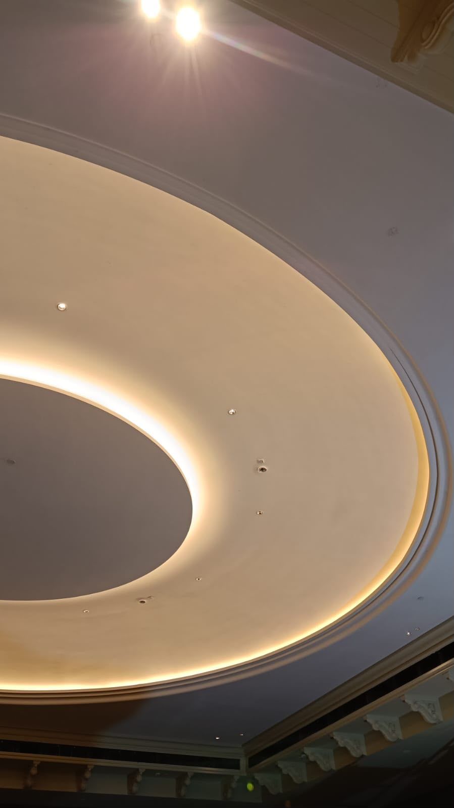 Cove ceiling lighting
